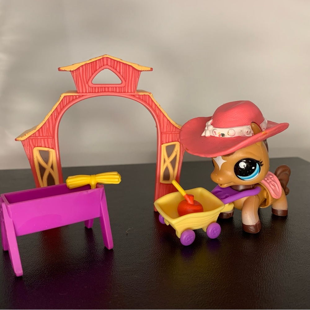 Littlest Pet Shop Walkables Horse #2257